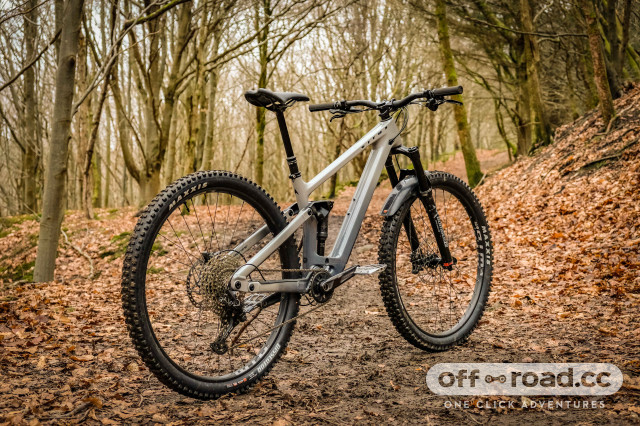 Best trail best sale hardtail under 2000